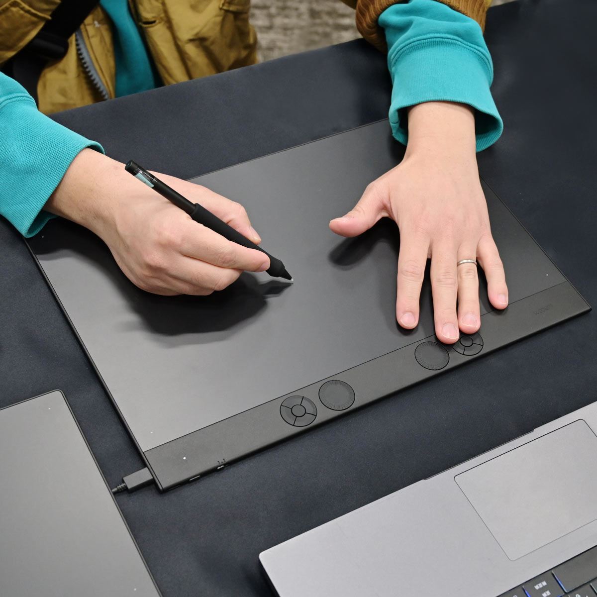 ワコムのペンタブ「Wacom Intuos Pro」が8年ぶりにリニューアル！ ペン