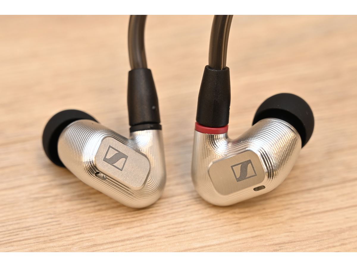 お値段約18万円。ゼンハイザーの新フラッグシップイヤホン「IE 900」の