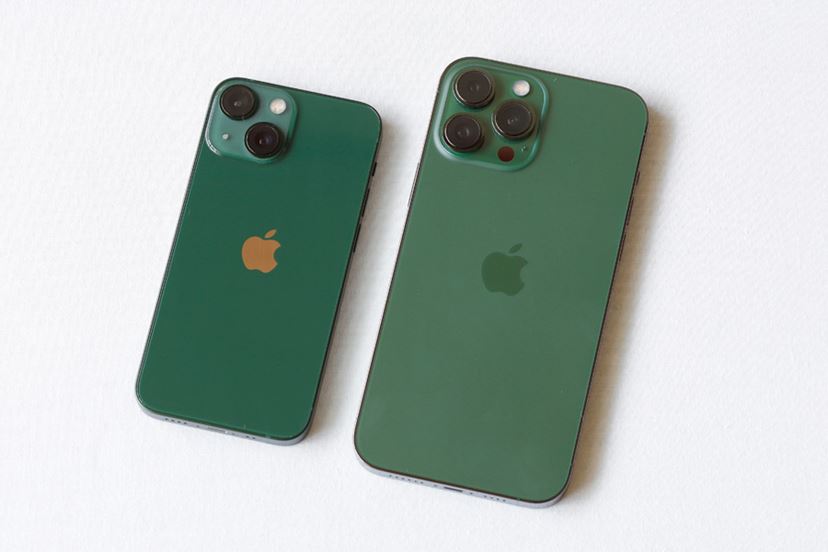 iPhone 13」の新色グリーンで、マスク着用時のFace ID解除を試す