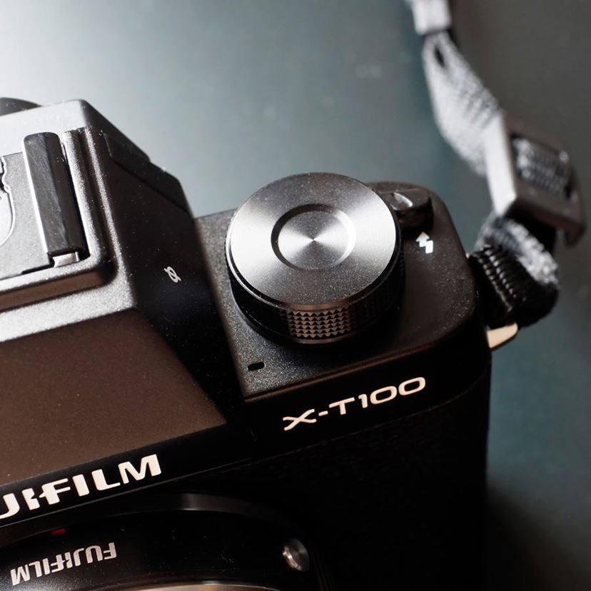 富士フイルム「X-T100」はフィルム感覚で撮れるハイコスパな1台 2