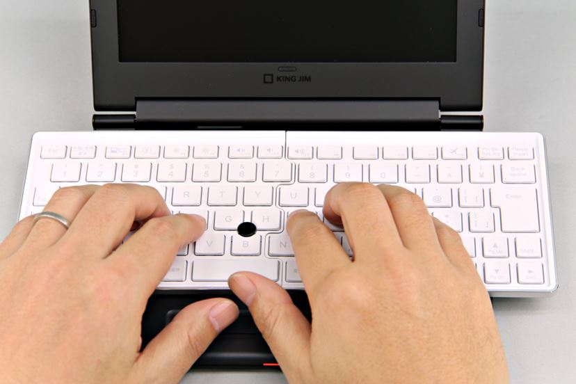 キングジム「ポータブック」は万能ではないが“使える”ノートパソコン