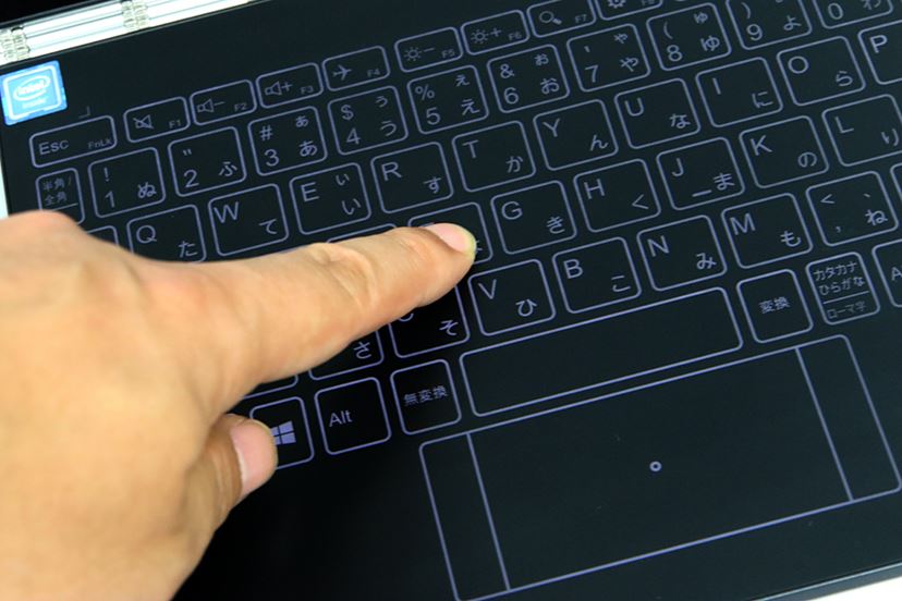 注文殺到で2度も販売中止に！ 2in1タブレット「YOGA BOOK」の人気の