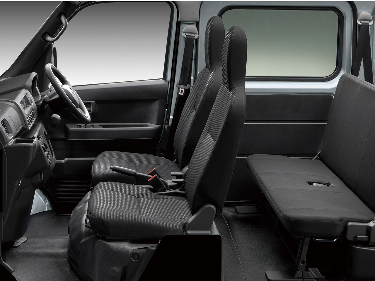 ダイハツ ハイゼットカーゴ 商用車 2021年モデル デラックス (MT)の