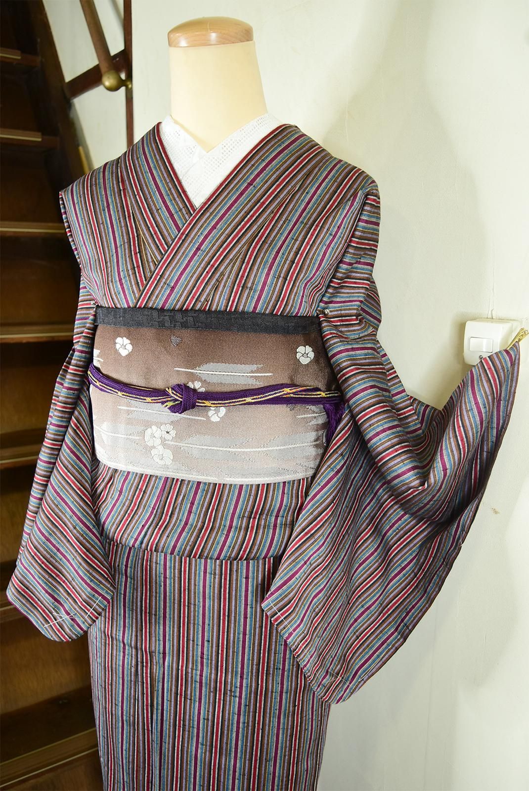マルチカラーストライプモダンなウール単着物 - アンティーク着物