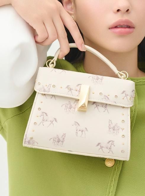 CELFORD (セルフォード)【リュタン】 ビジュースタッズポシェット 26春