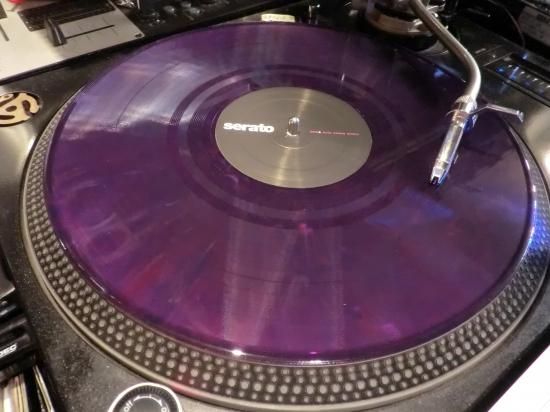 serato、コントロールヴァイナル、スクラッチライブ、scratch Live