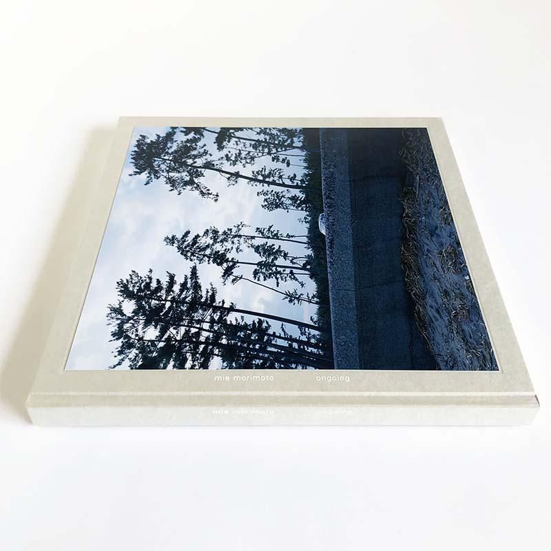 Mie Morimoto: ongoing去りながら 森本美絵 - 古本買取 2手舎/二手舎