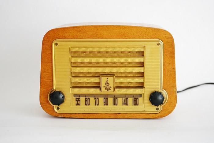 Emerson Radio 578A Charles & Ray Eames - album. ミッドセンチュリー