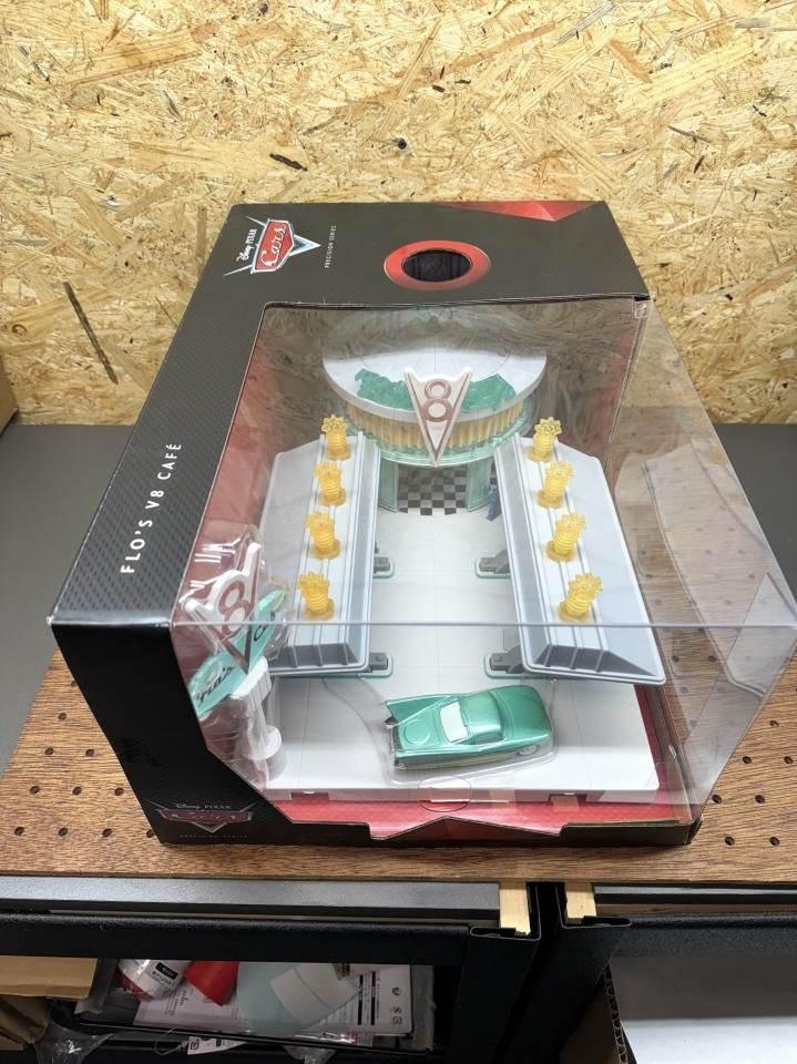 PRECISION SERIES FLO'S V8 CAFE