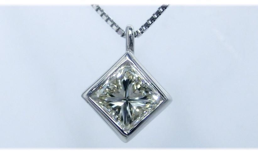 Pt900 ダイヤモンド プリンセスカット ネックレス D 1.001ct