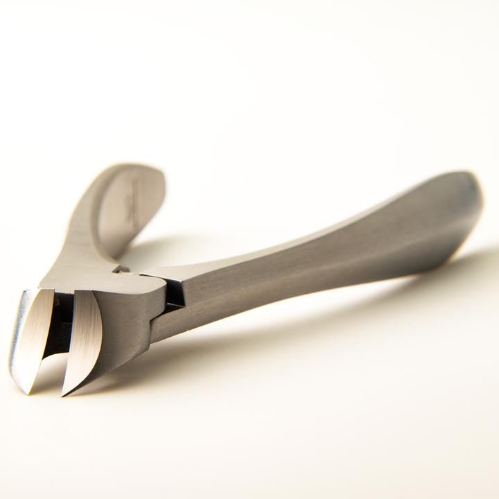 つめ切り CLASSIC (L) | 職人手仕上げのニッパー型つめ切り - SUWADA