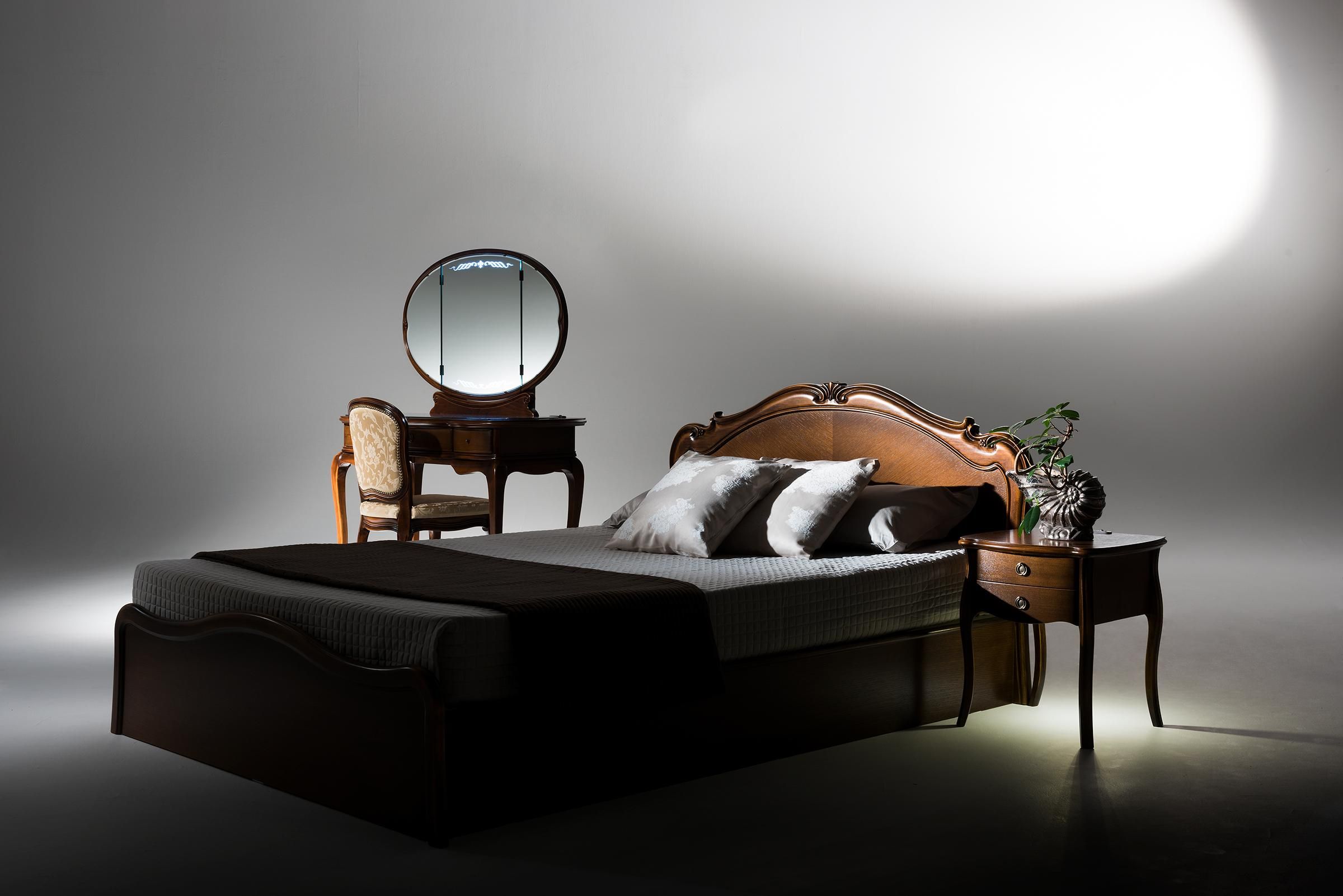 なな ー 松永工房 カンティーニュ ナイトテーブル なな ー 松永工房