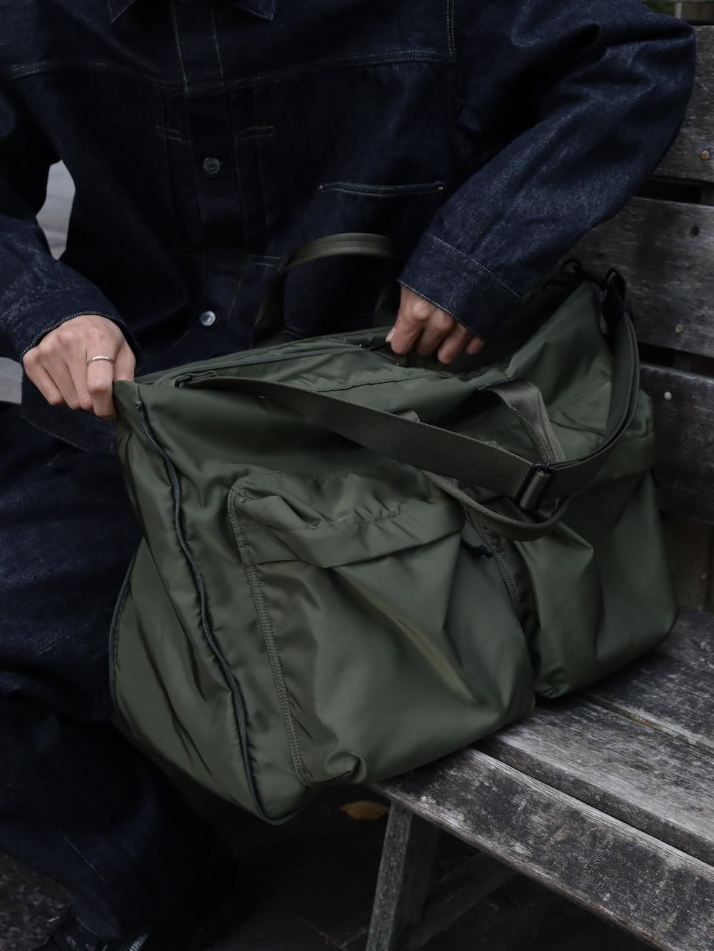 O.E.M.（オーイーエム）EX HELMET BAG / MILITARY OLIVE 公式通販