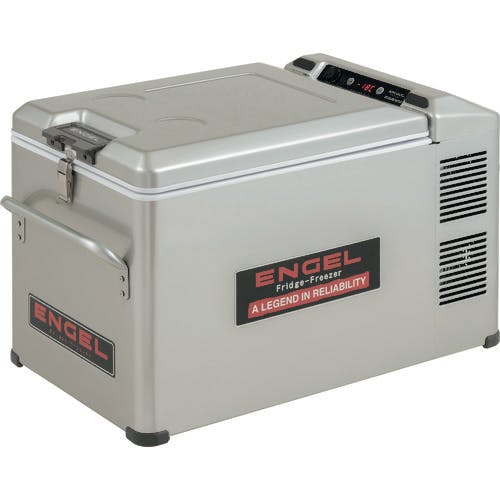 CAINZ-DASH】澤藤電機 ポータブル冷蔵庫（32Lデジタルモデル