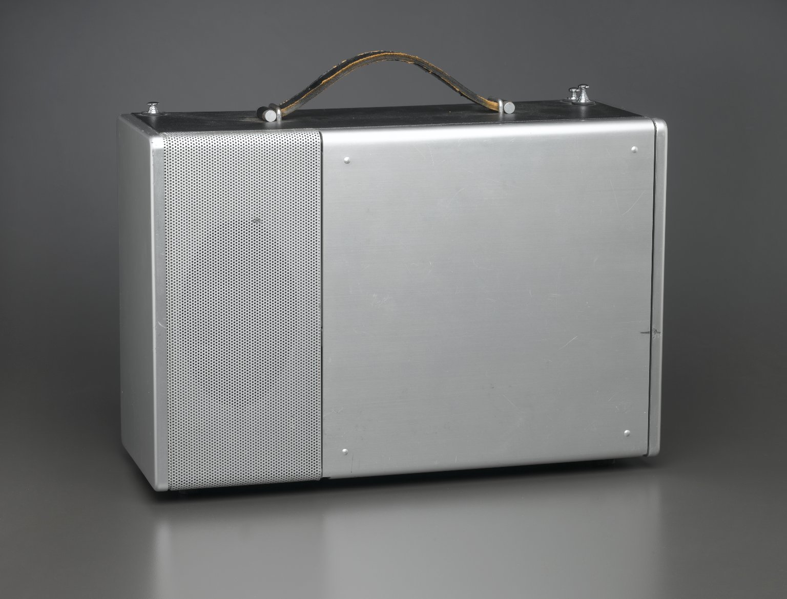 World Receiver T 1000 Radio · Brooklyn Museum