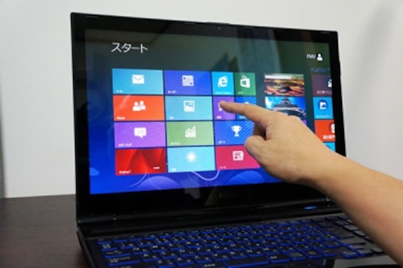 タッチ対応のスタンダード機 富士通 LIFEBOOK AH56/K [ノートパソコン