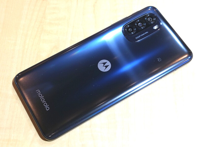 3万円台でおサイフケータイ＆防水に対応した5Gスマホ「moto g52j 5G