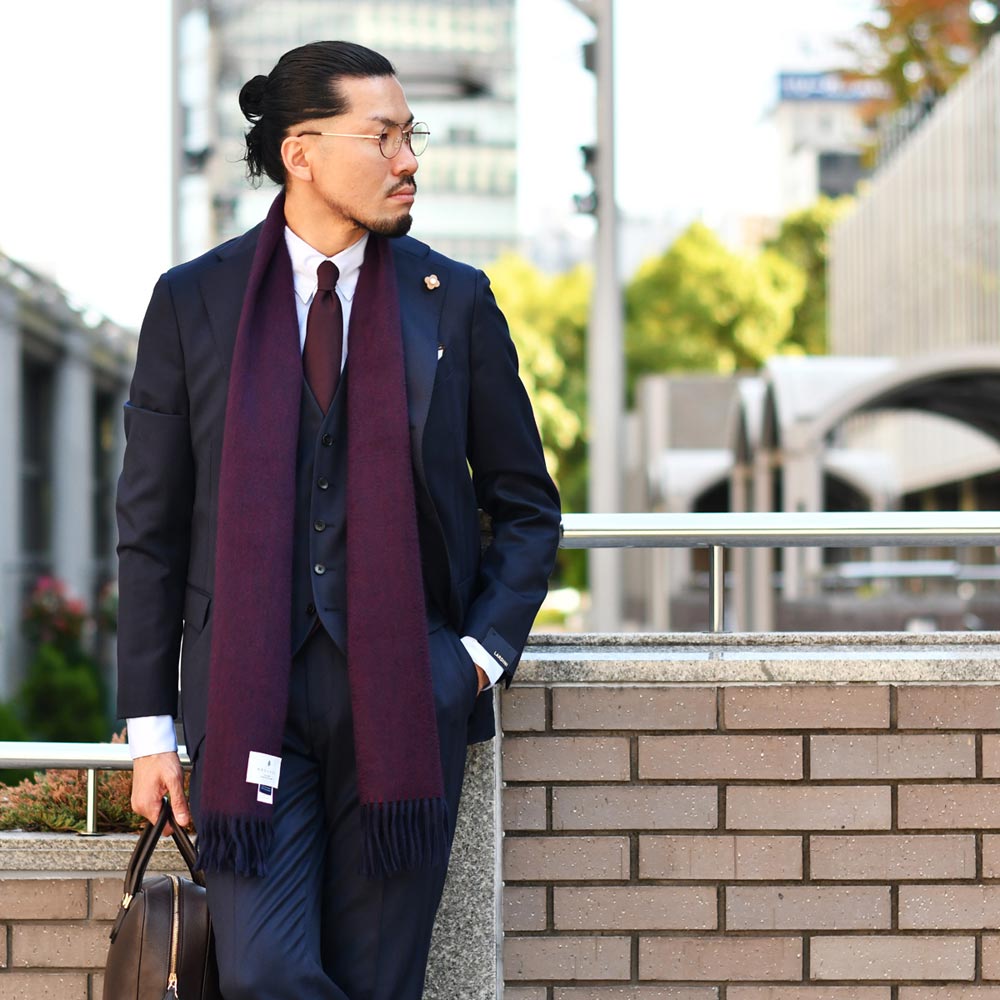 距離2mで差がつく至極のネイビー！！！LARDINI【ラルディーニ