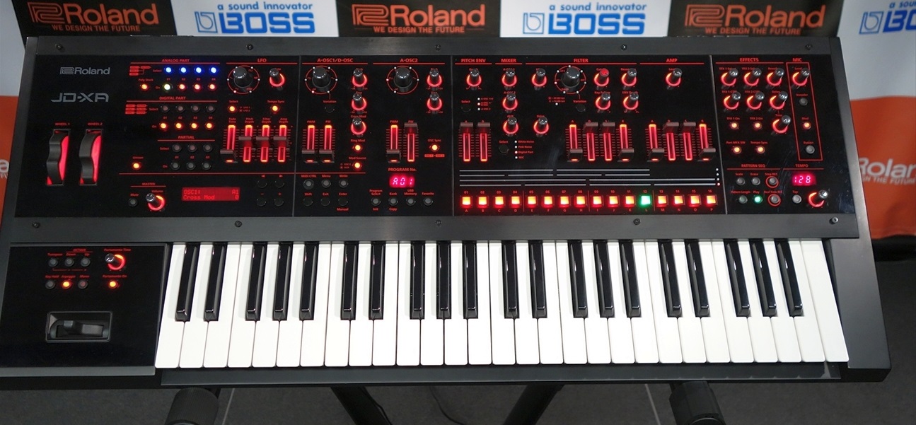 ローランドのフラッグシップ・シンセ「JD-XA」レポート（写真を元に