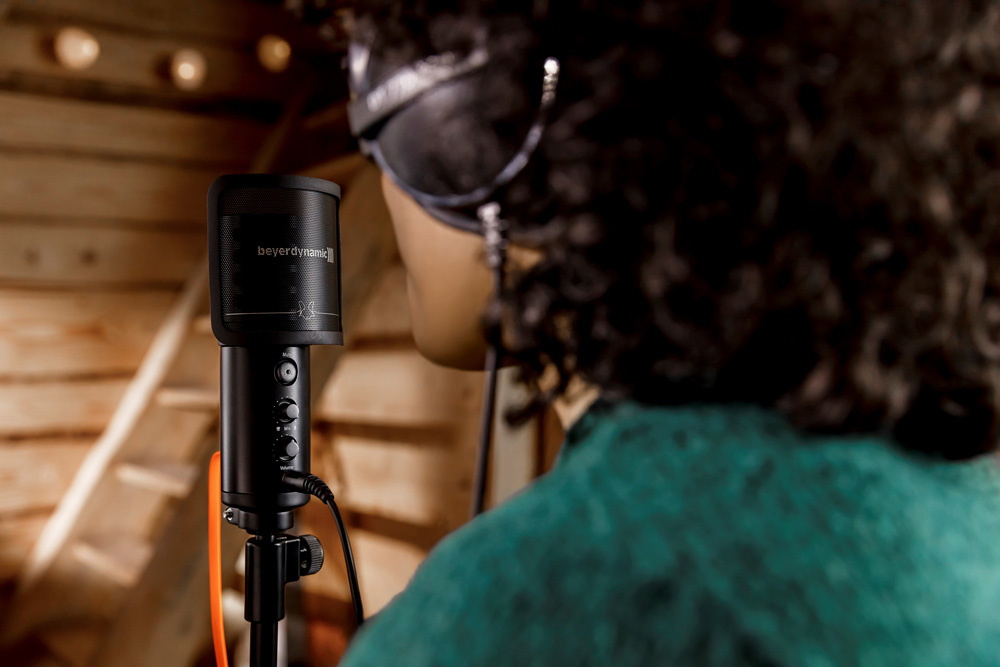 beyerdynamic FOX 発表！YouTubeビデオ制作やポッドキャスティング用