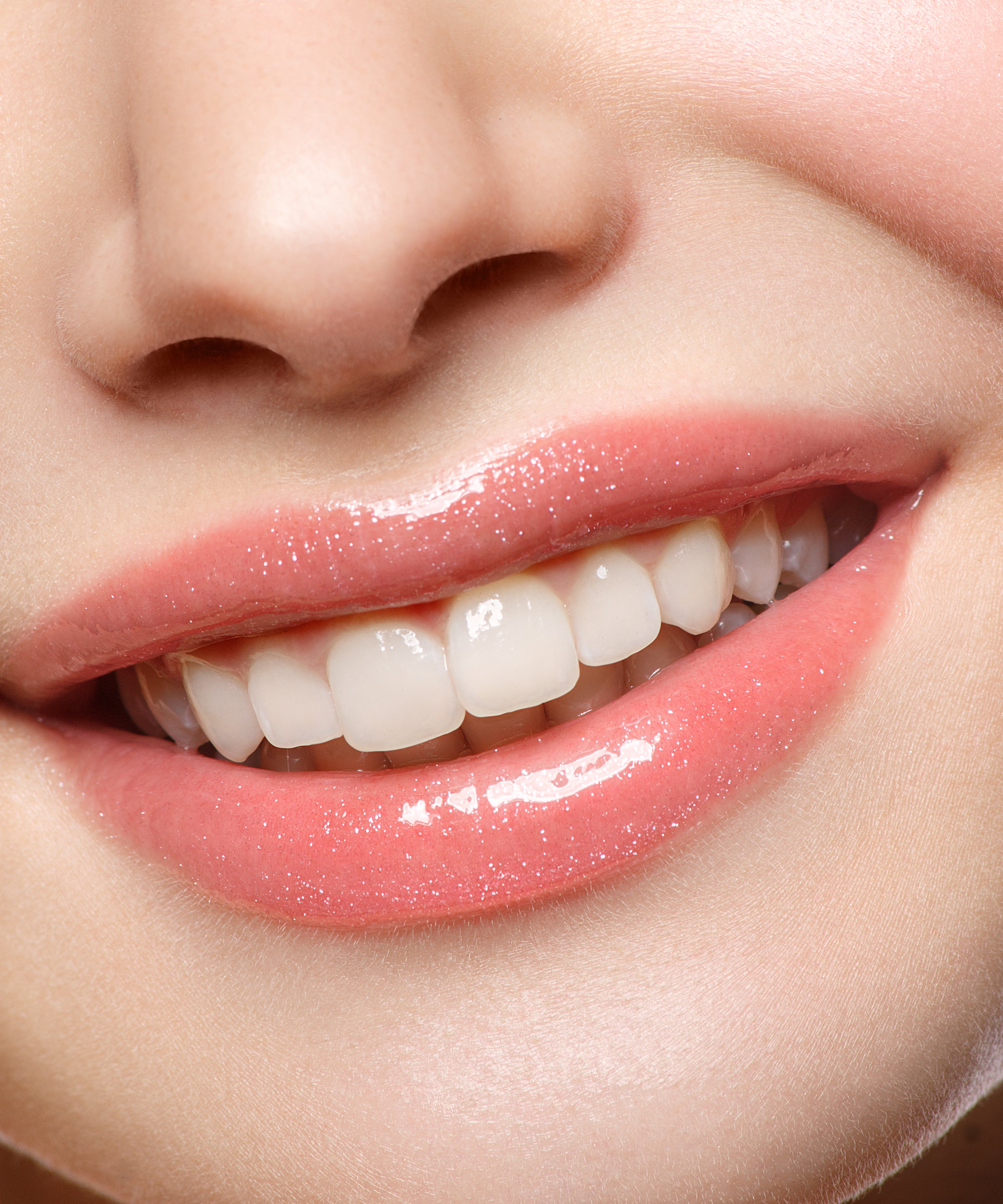 Infracyte Luscious Lips 326 | The Best Anti-aging Lip Gloss For