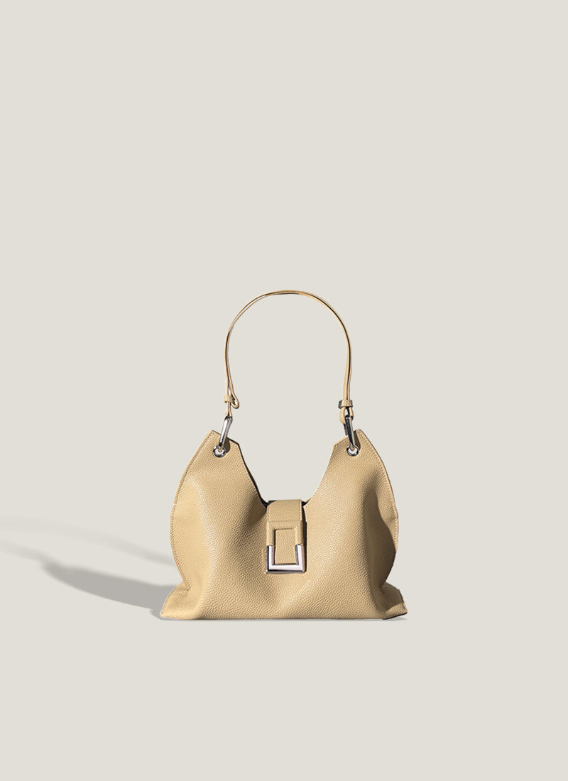 ISOLE｜お客様投稿（ISOLÉ TIMELESS ジェム）