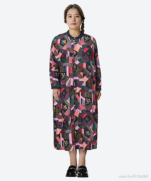 コットンレーヨンビエラパッチワーク フラワープリントワンピース（前