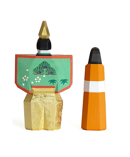 送料無料】奈良一刀彫 神泉作 立雛 4号（三越） | 神泉/シンセン