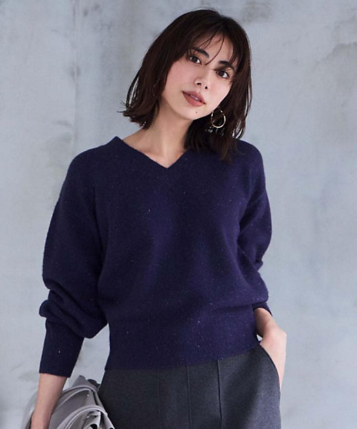 Vネックラメニット【洗濯機OK】（2002555890） | OPAQUE