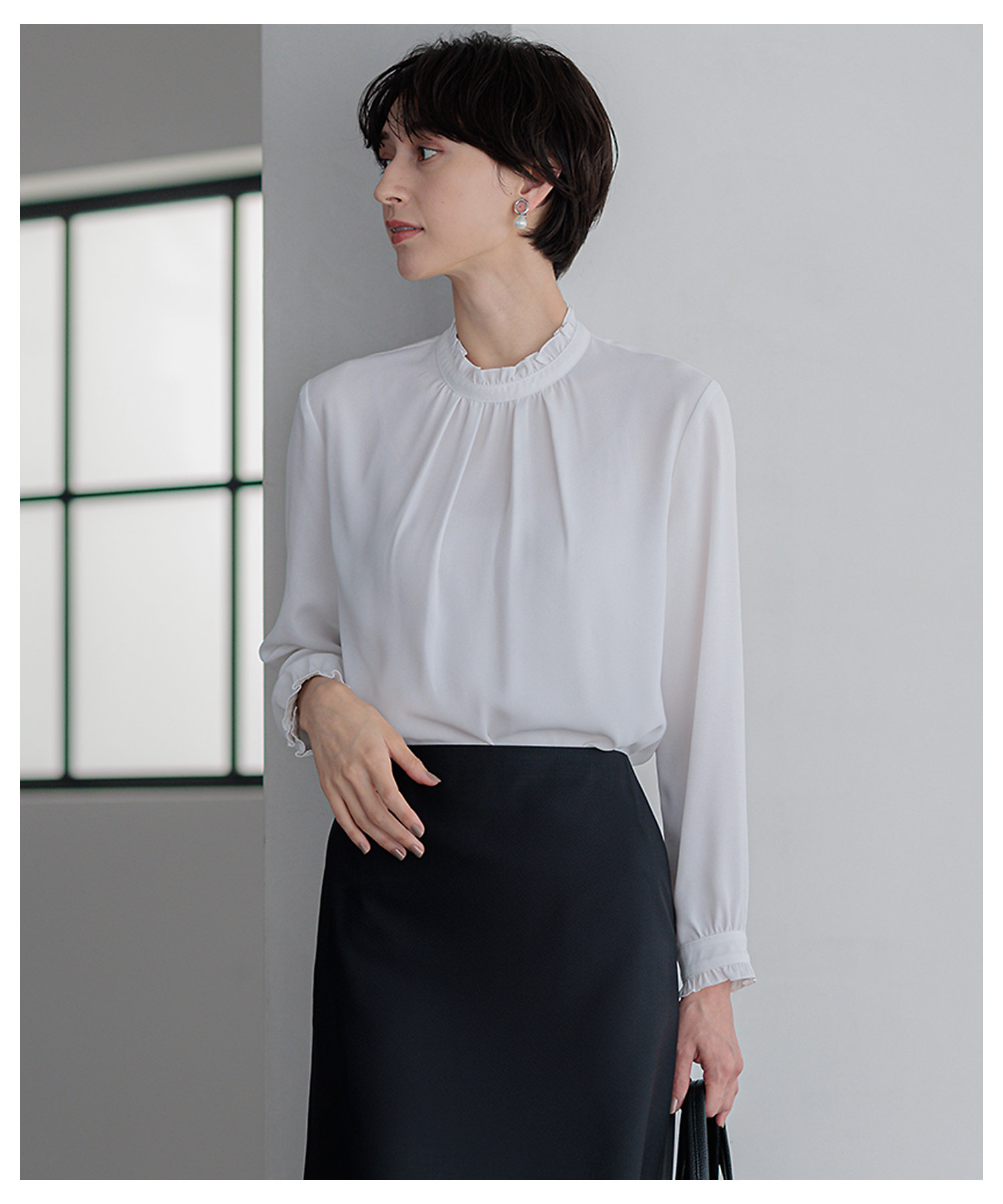 吸水速乾／UVケア／防シワ性】バックサテンアムンゼン スタンド