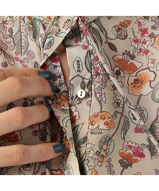 オーマリーフプリント ストリングボウタイブラウス | maison