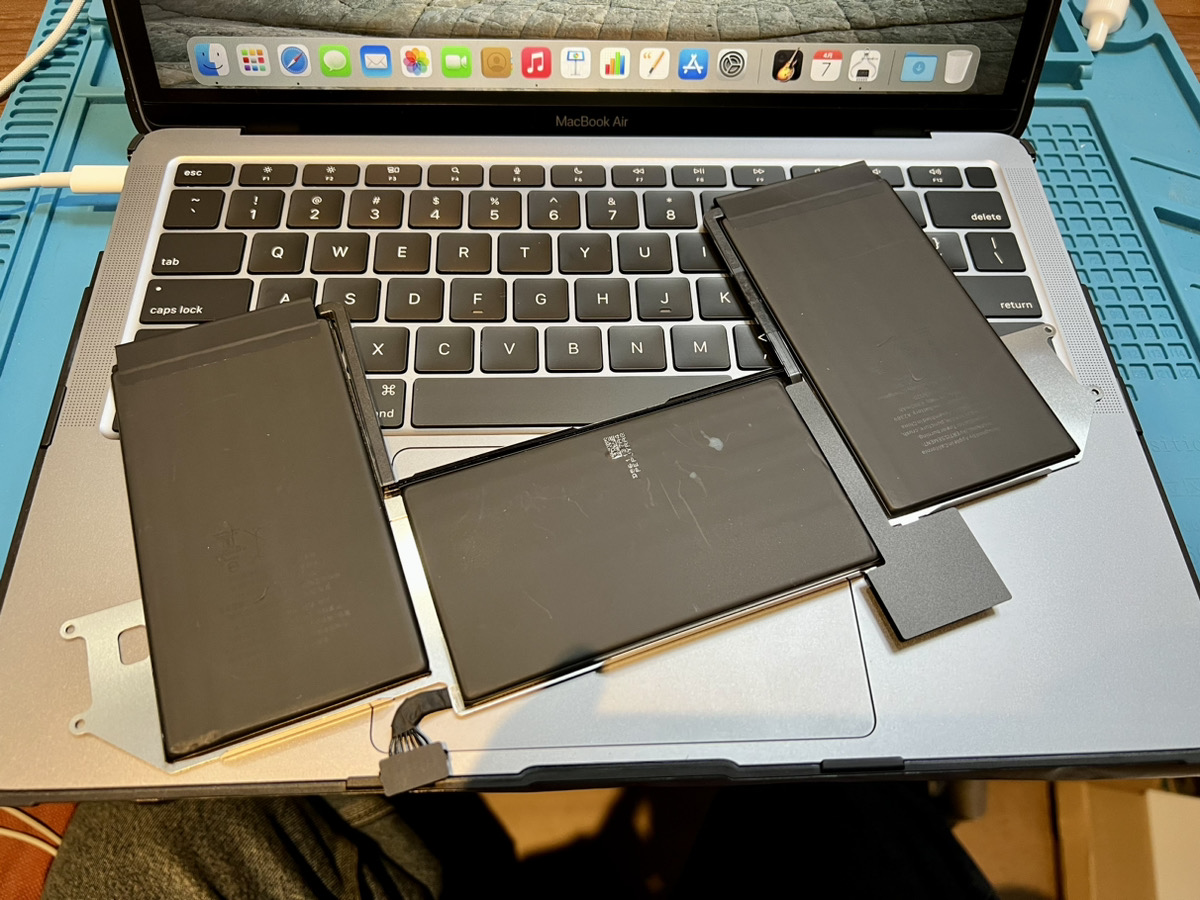 M1 MacBook Air】充電ケーブルに挿していないと起動しないMacの