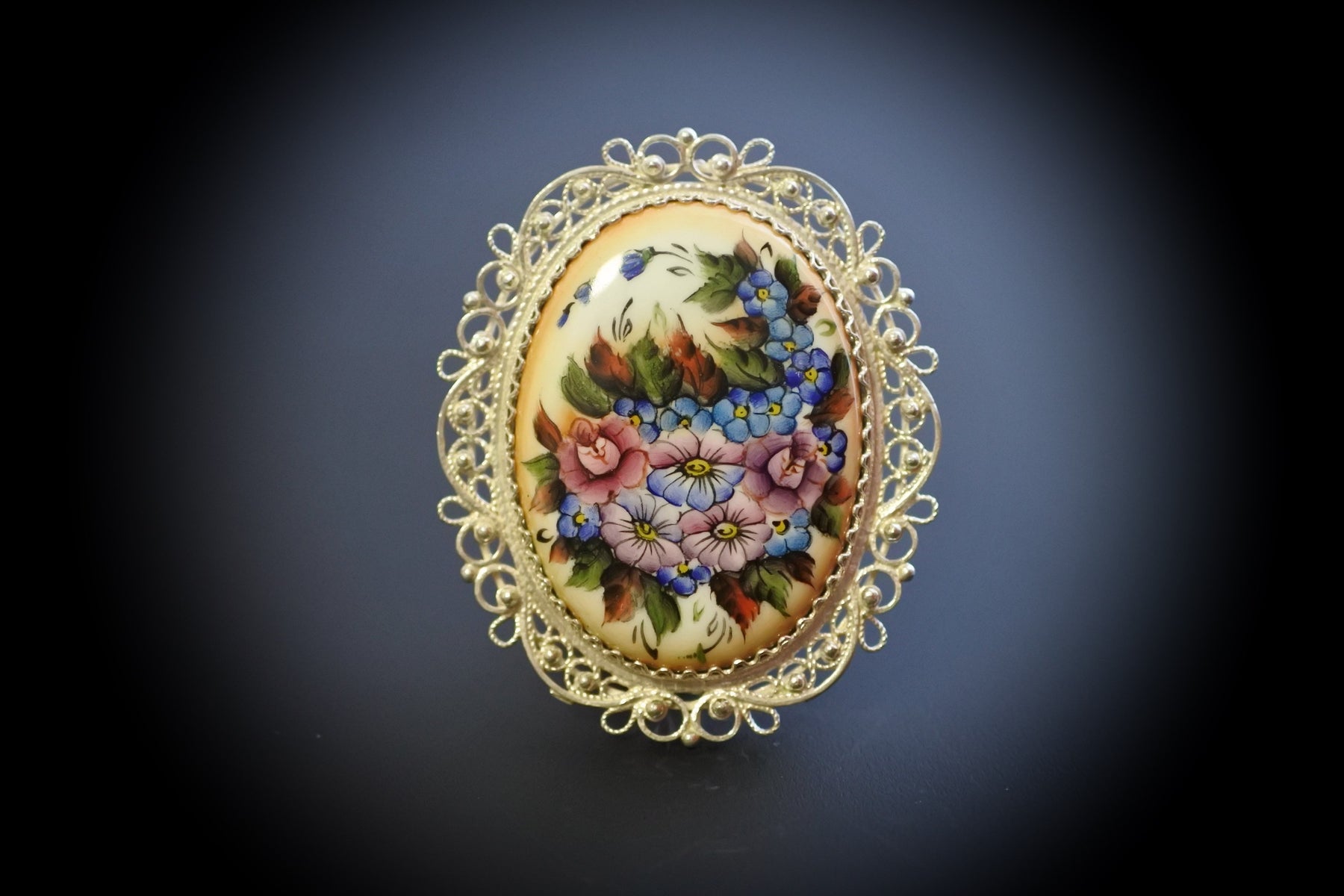 エナメル細工フィニフティ ブローチ スリャビャンカ アクセサリー