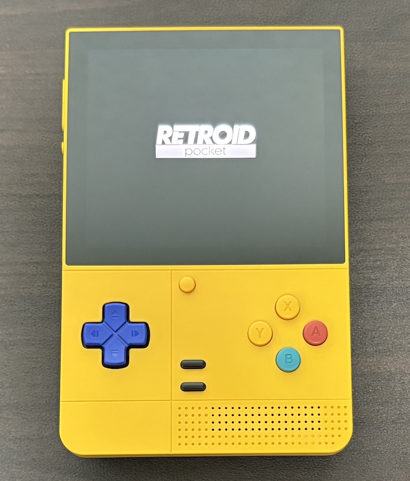 Android搭載の縦型携帯ゲーム機「Retroid Pocket Classic」のレビュー