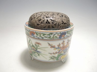 五代三浦竹泉 赤絵草花文三足香炉】茶道具・煎茶道具の買取実績一覧