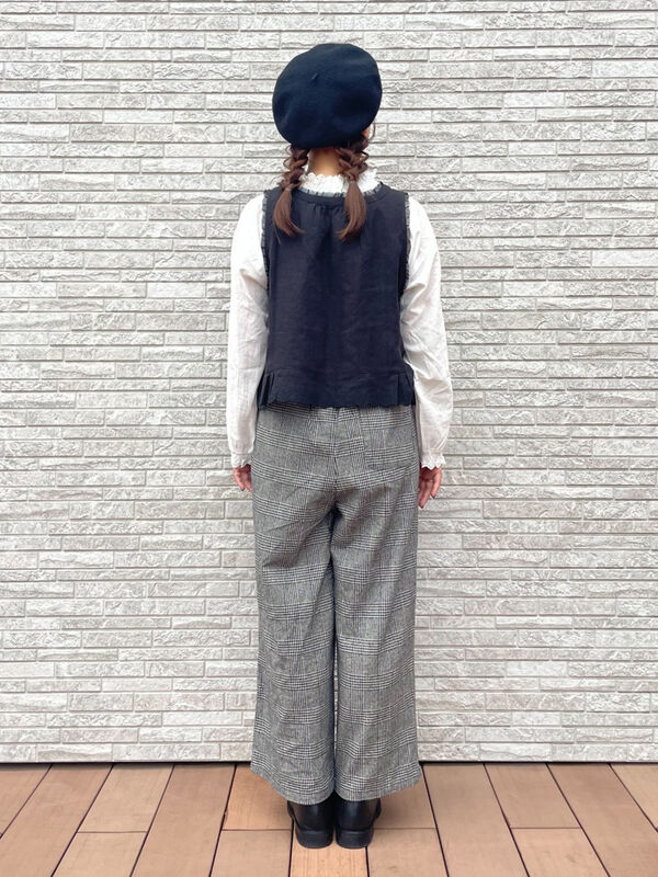 立川店/EC限定】リネンノースリレースブラウス（オフホワイト/ブラック