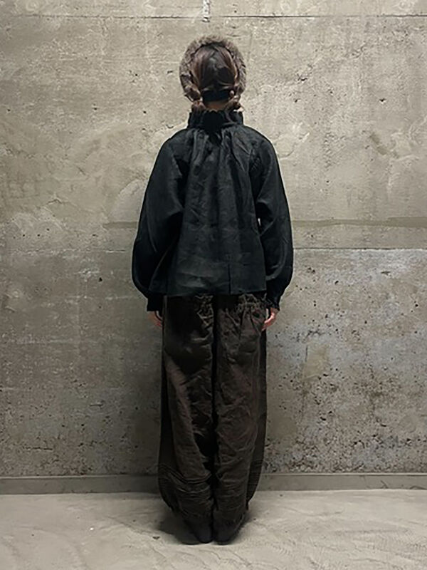 立川店/EC限定】リネンエフォートレスブラウス（オフホワイト/ブラック