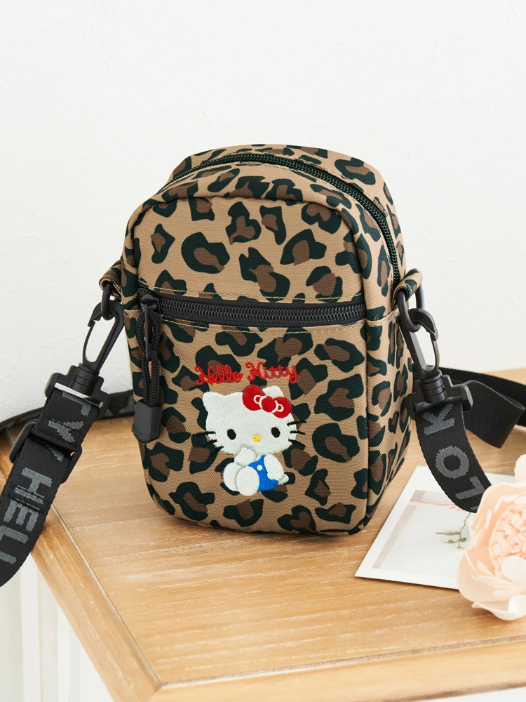 ハローキティヒョウ柄ミニショルダーバッグ / LUDIC PARK（ルディック