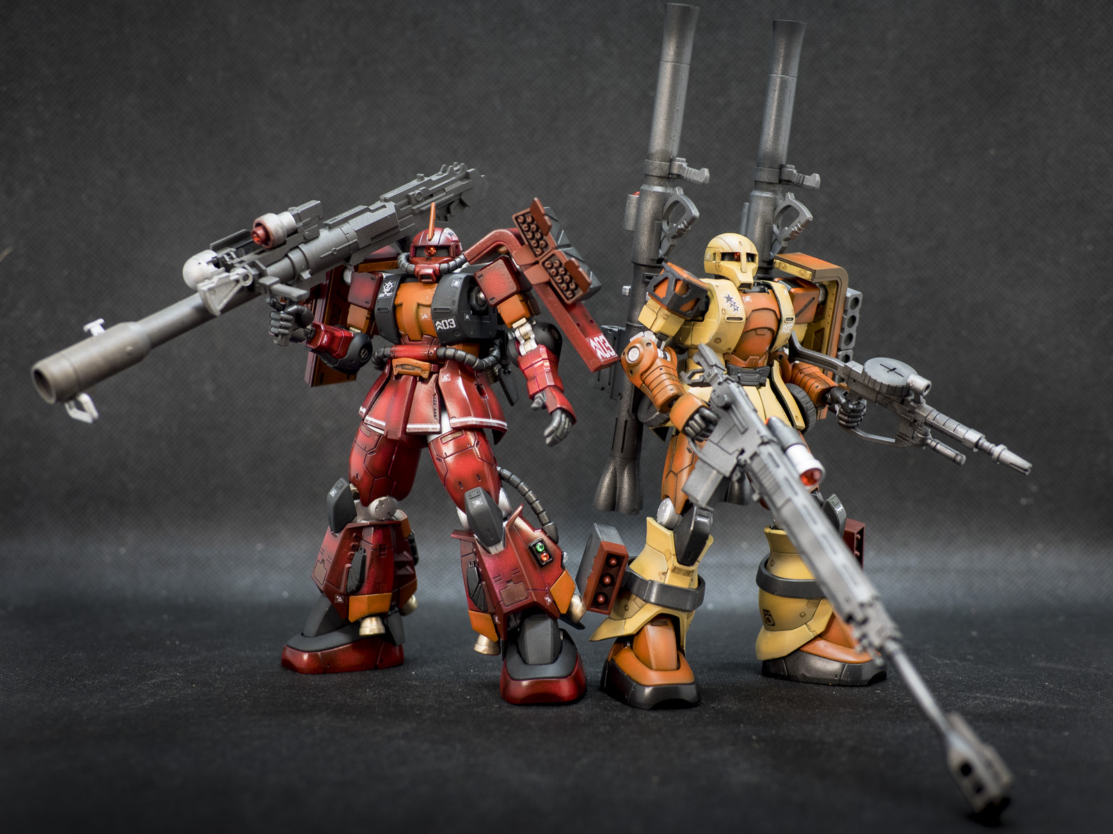 Bandai 1/144 HG MS-06R-1A Zaku 2 High Mobility Type (Origin Ver