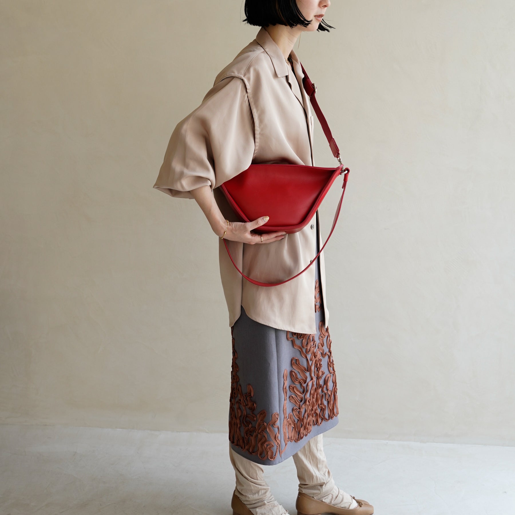 HERRIE MOON SAC / RAPTO FLEX｜上質レザーの舟形ショルダーバッグ