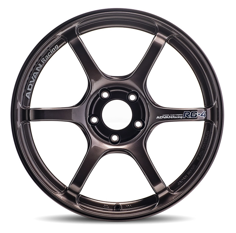 18×9.5 +45 Advan RG-4 – Jackson Racing