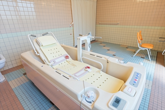 お役立ち情報】特殊浴槽 - JALA（日本アメニティライフ協会）