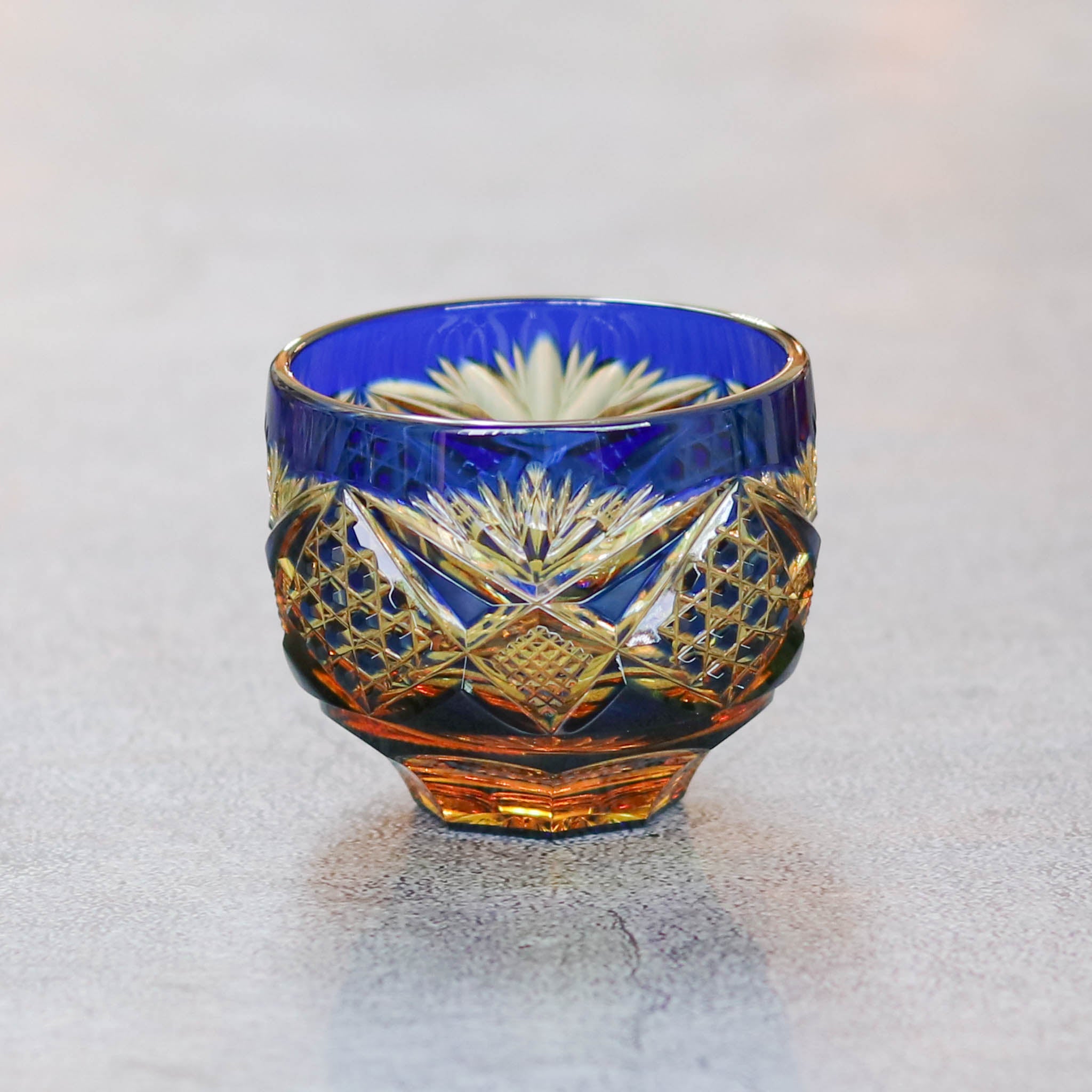 綾ガラス｜宮崎・綾町の色彩豊かなガラス工芸品コレクション ｜ 日本工芸堂