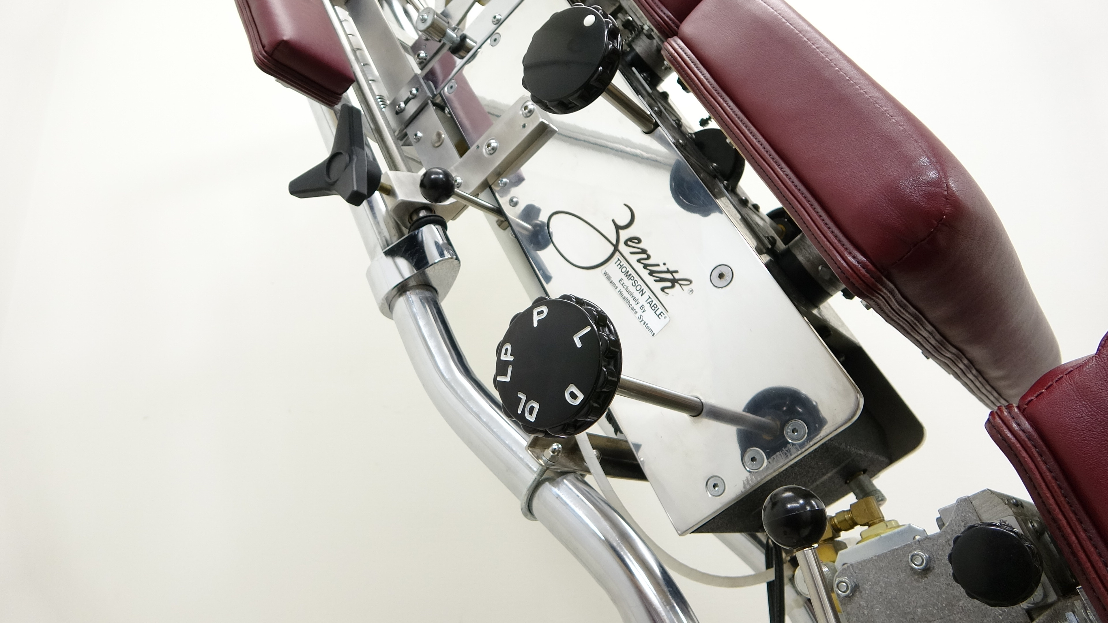 補助金申請】「ゼニス・440トムソンテーブル 国内導入実績2万台以上