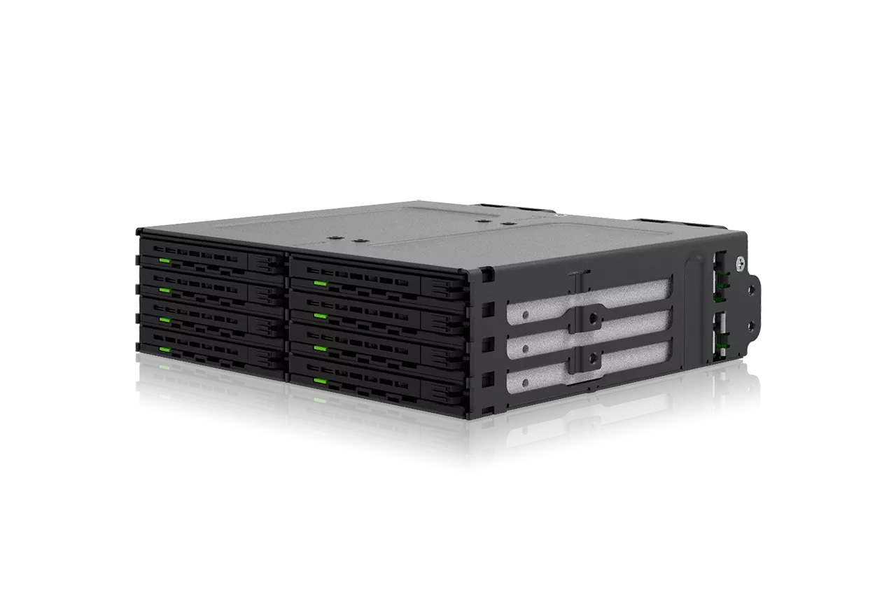 ExpressCage MB038SP-B_8 x 2.5インチ SAS/SATA HDD/SSD搭載用