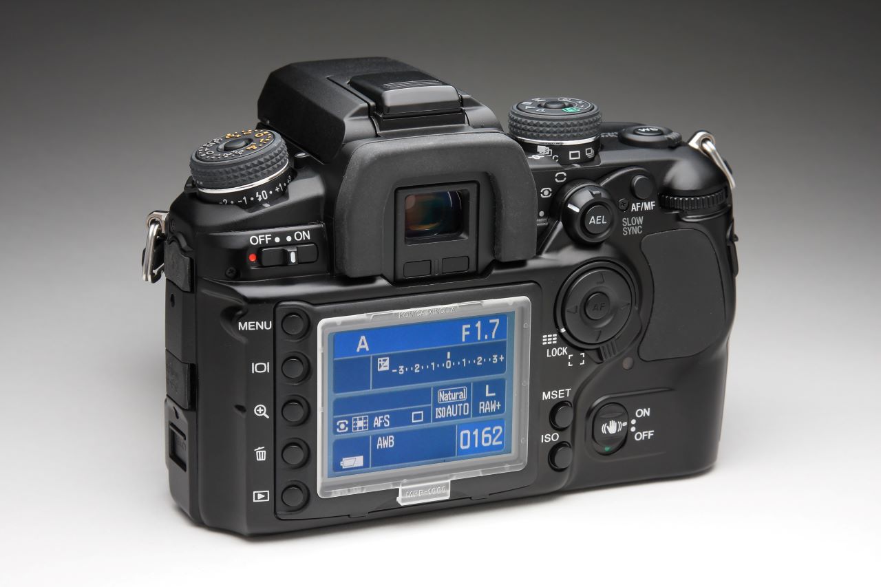 コニカミノルタ α-7 DIGITAL[記憶に残る名機の実像] Vol.11 - PRONEWS