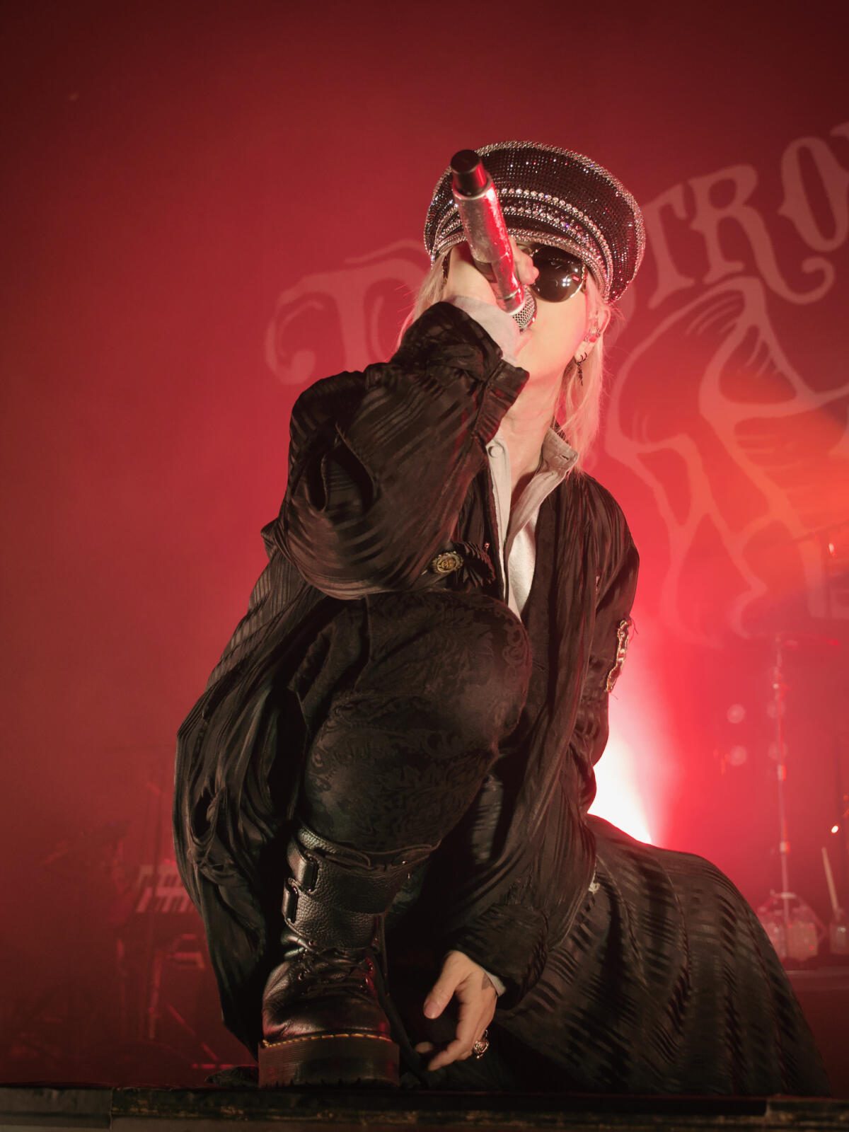 Report: “Inside” HYDE's world tour finale in Los Angeles