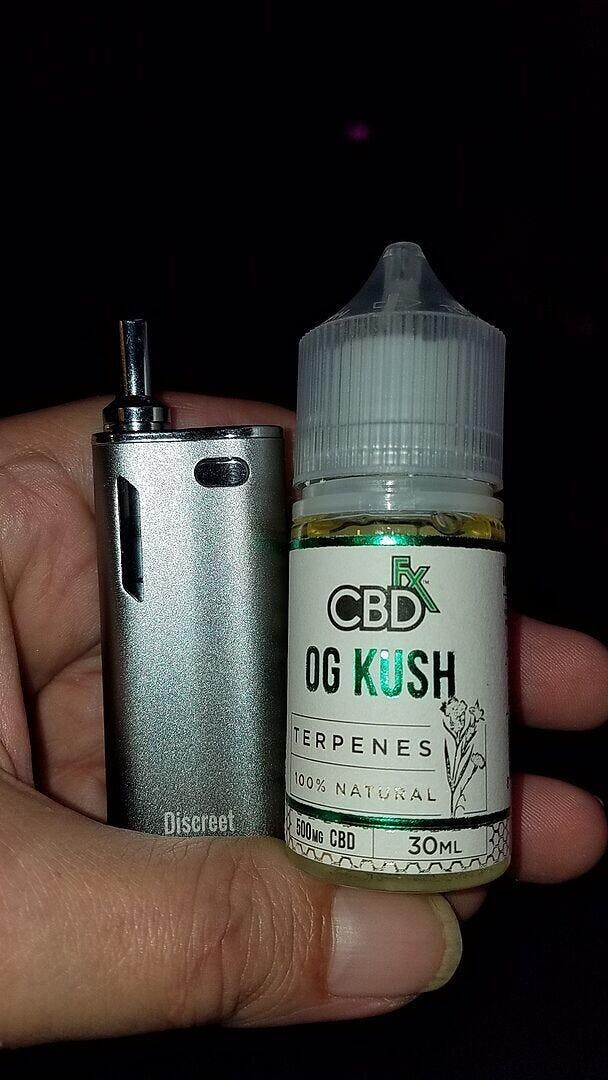 CBD + Delta-9 THC Vape Juice: OG Kush - CBDfx.com