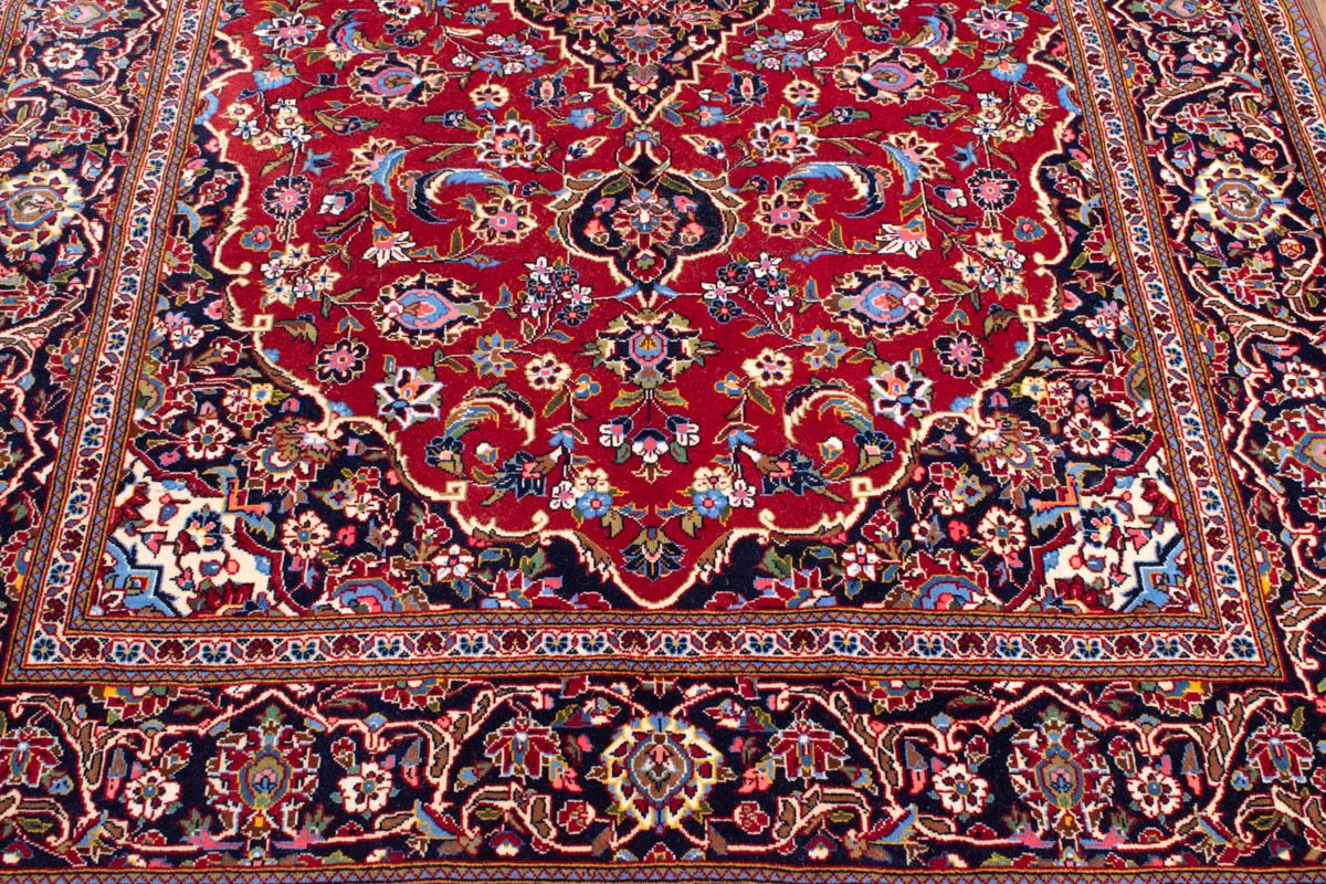 ペルシャ絨毯 イラン カシャーン産リビングサイズ 227✕135