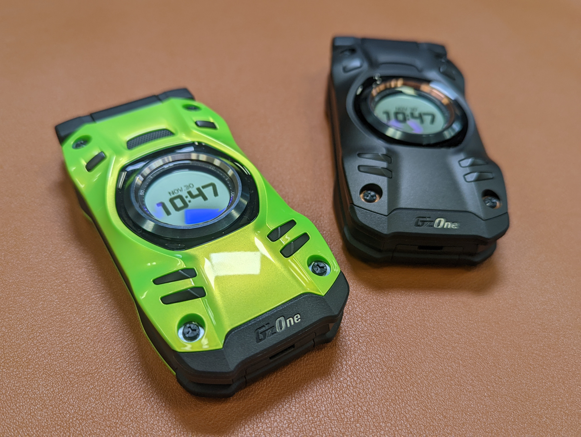 G'zOne TYPE-XX」クイックフォトレビュー] - ケータイ Watch